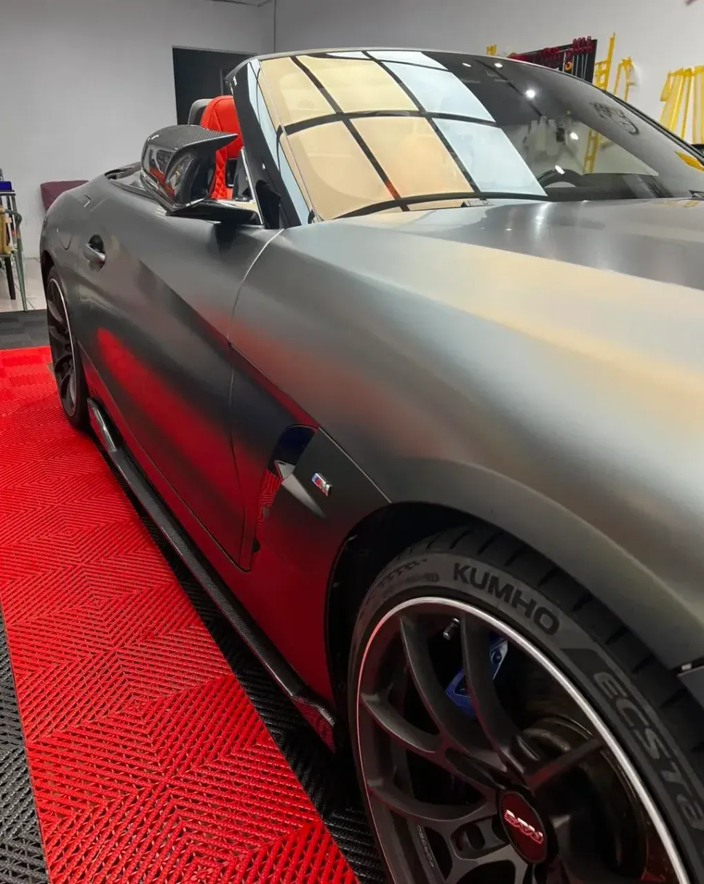 BMW Z4 消光鐵灰改色覆膜完工實拍（6）